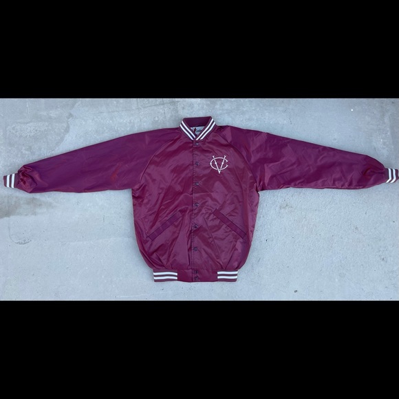 2018 VIDCON 9 Creator Embroidered Burgundy Satin Jacket Cardinal size medium - Picture 1 of 10